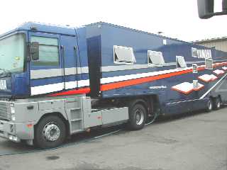 Camion officiel Yamaha